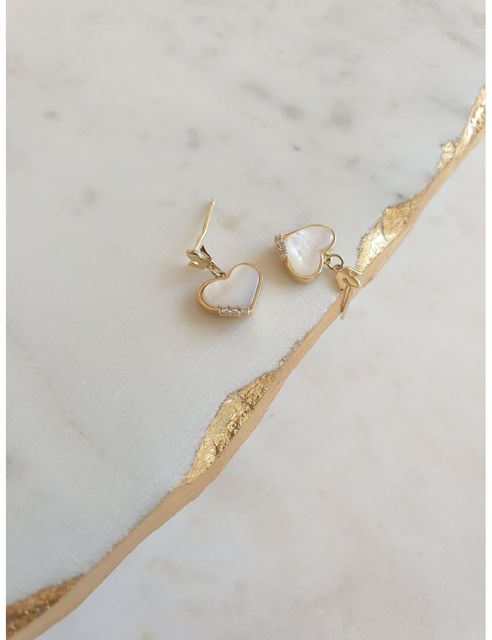 BRINCOS HEART QUEEN PRATA DOURADA