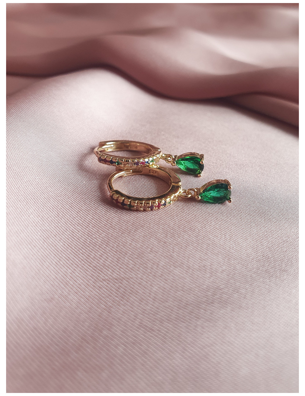 ARGOLAS COLORIDA PENDENTE VERDE PRATA DOURADA