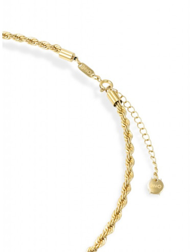 Set One Twisted Betrayal