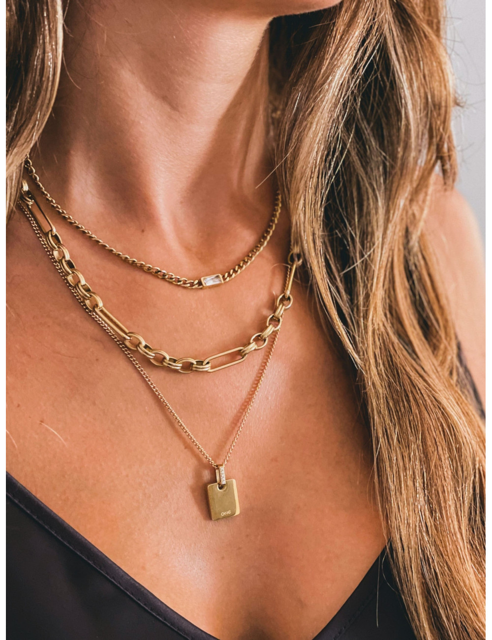 Colar One Neckmess Free