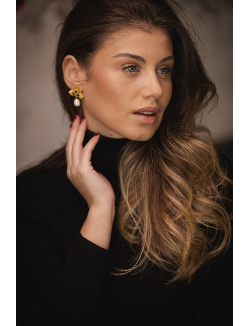 Brincos Cris Prata Dourada