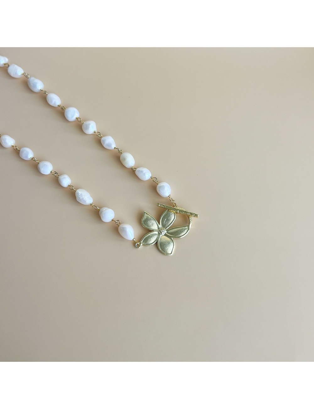 Colar Claire Prata Dourada