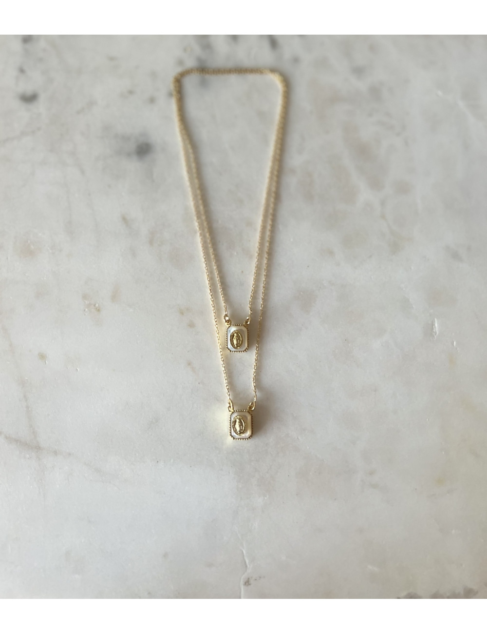 Escapulário Madrepérola Peq Prata Dourada