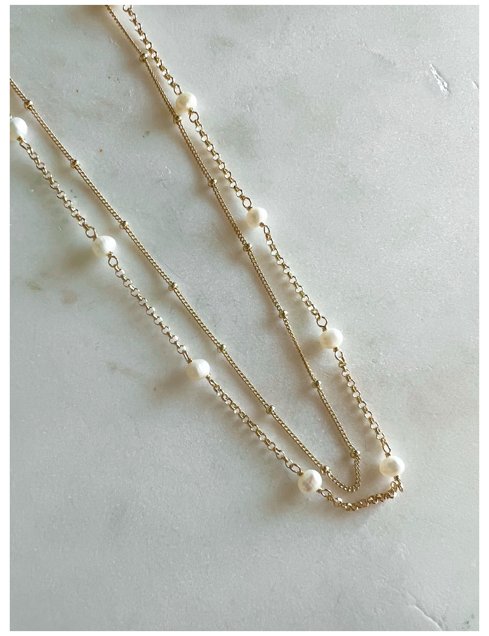 COLAR DUPLO COM PÉROLAS EM PRATA DOURADA