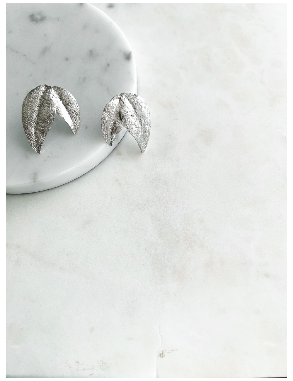 BRINCOS FOLHA PRATA