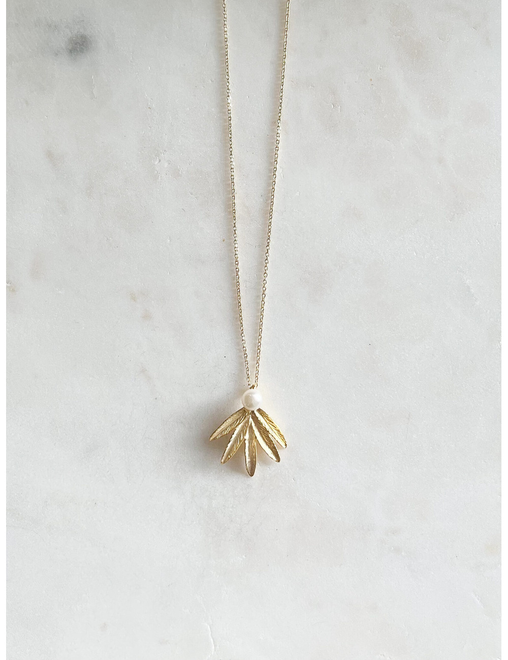 Colar Folha e Pérola Prata Dourada