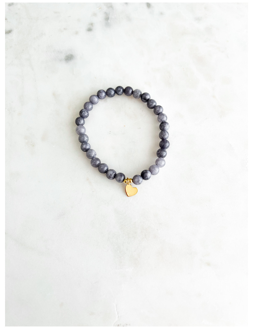 PULSEIRA PEDRAS CINZA CORAÇÃO PRATA DOURADA