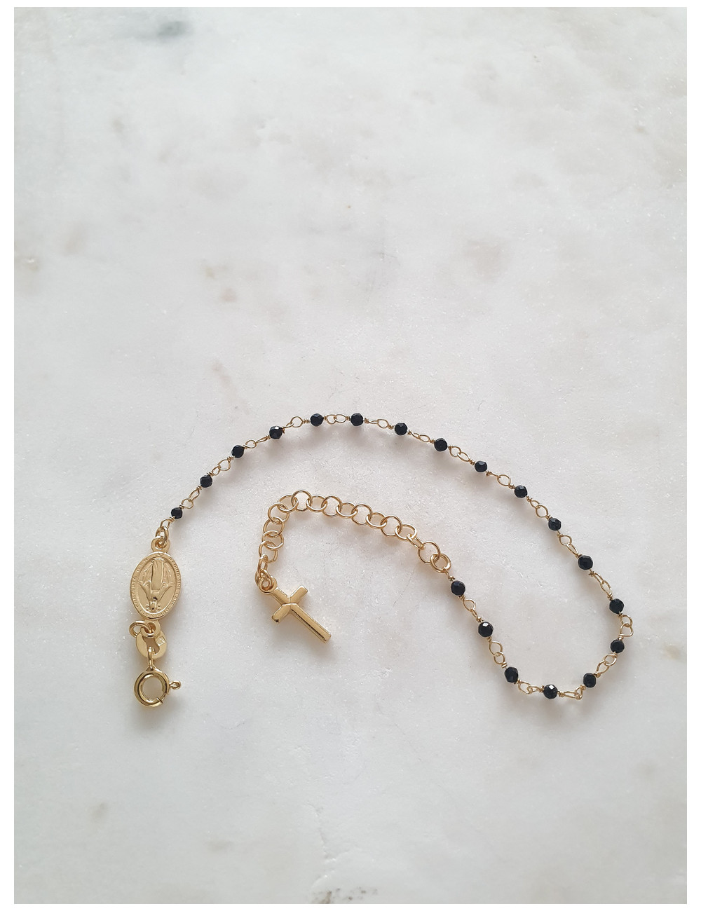 PULSEIRA ÓNIX E SANTA PRATA DOURADA