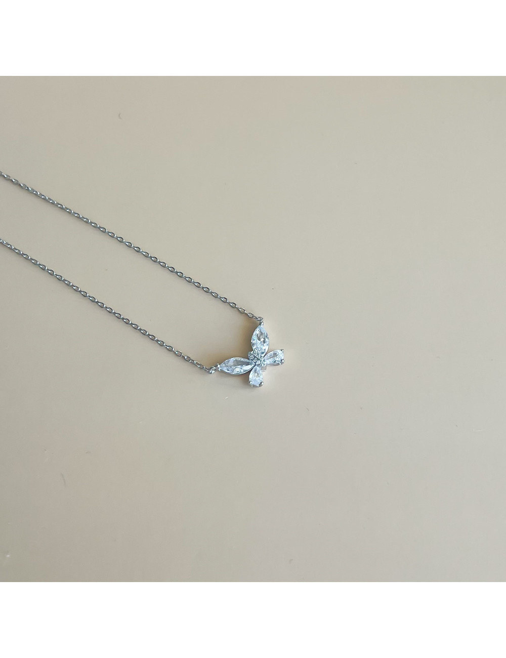 Colar Crystal Butterfly Prata